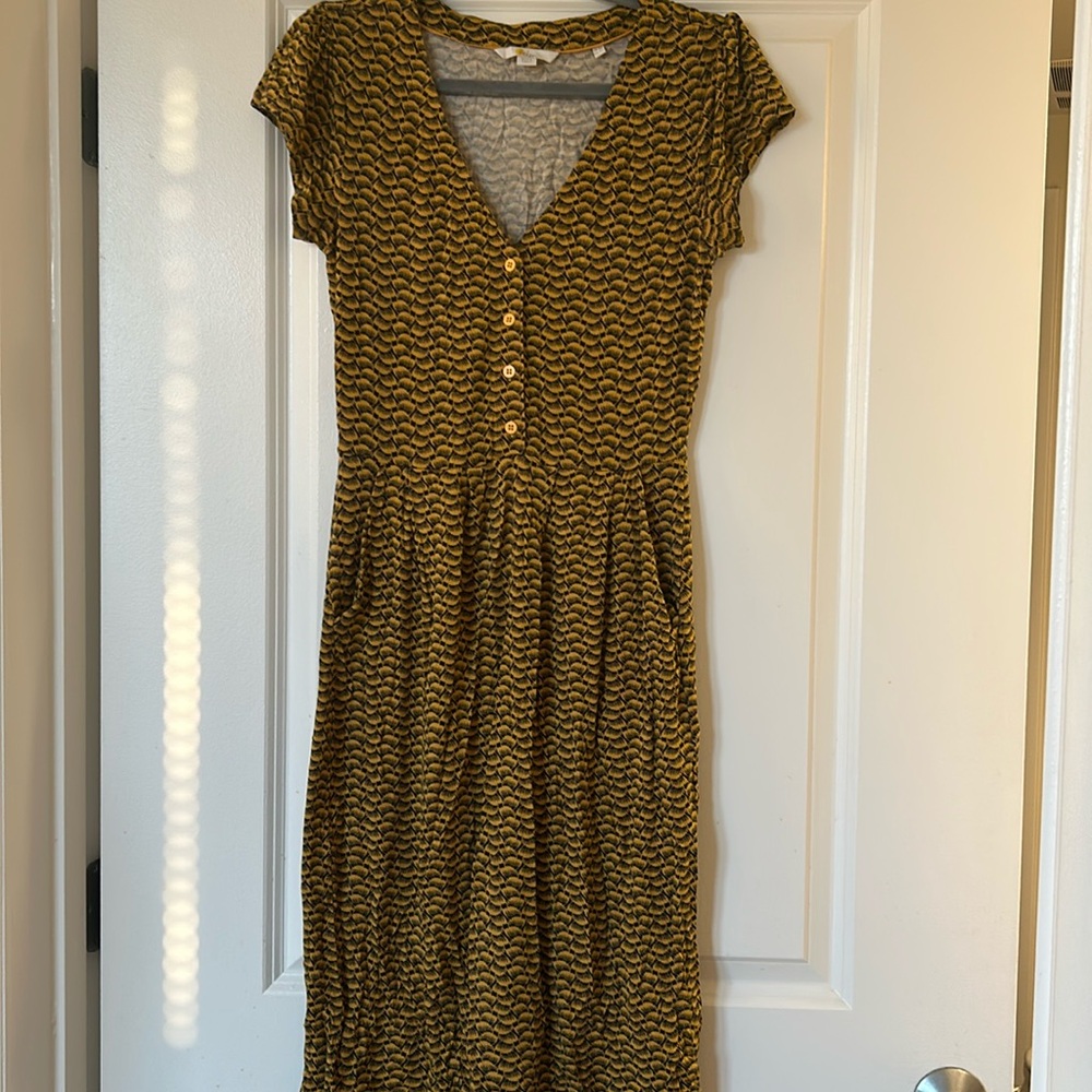Boden dress with pockets!